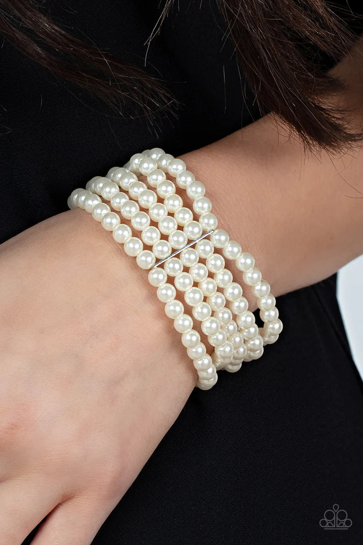 A Pearly Affair - white - Paparazzi bracelet