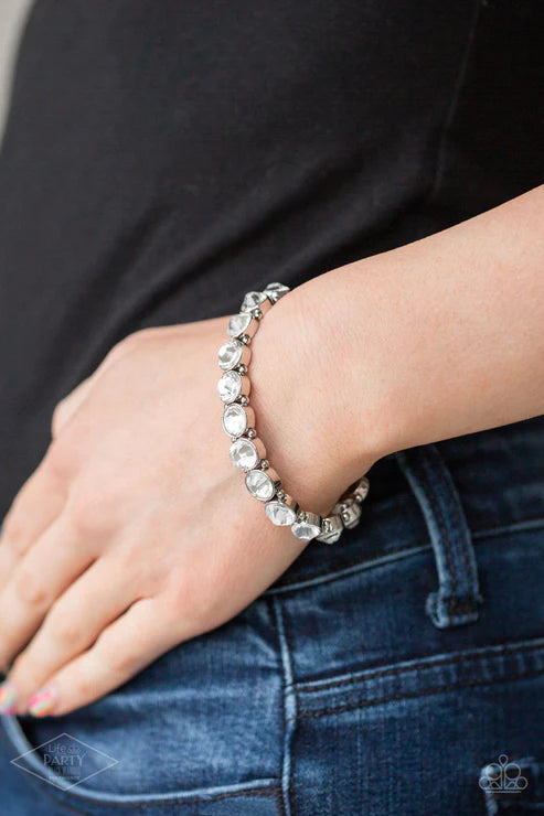 Paparazzi ♥ Sugar-Coated Sparkle - White ♥ Bracelet